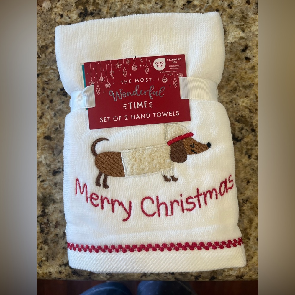 Set of 2 Christmas Dachshund Hand Towels
